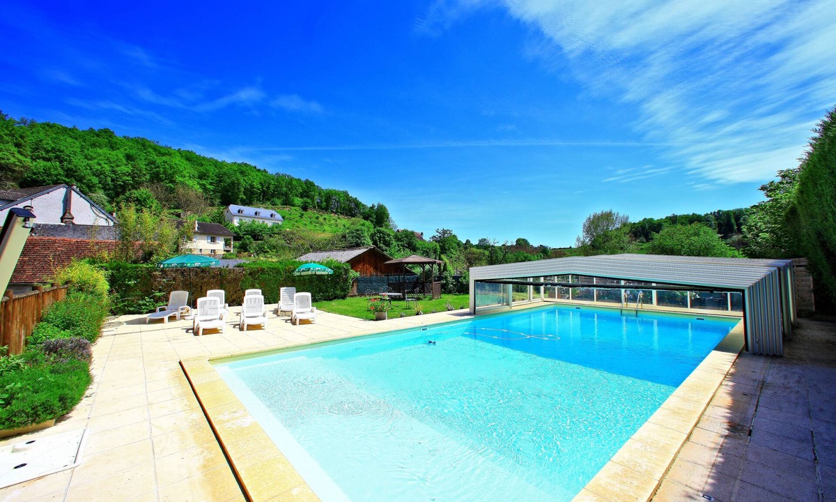 Sarrazac Hotel | La Bonne Famille