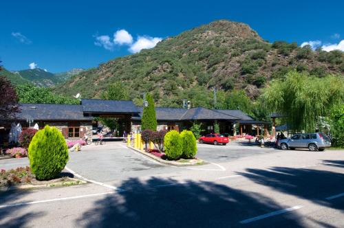 Vall de Cardos Resort | La Borda del Pubill Resort