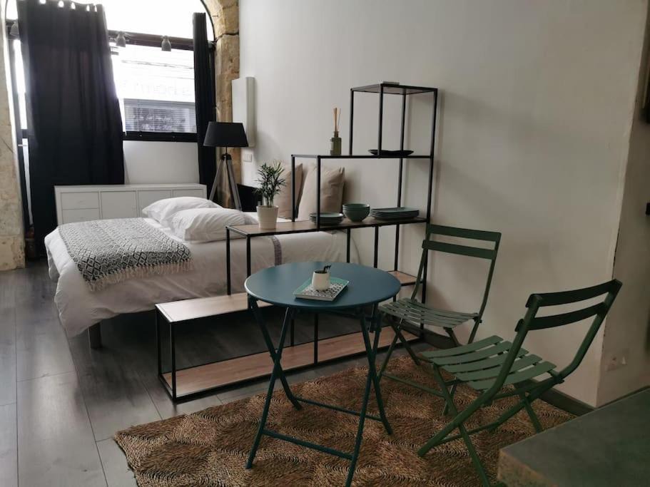 Auch Apartment | La Boutique Studio centre ville