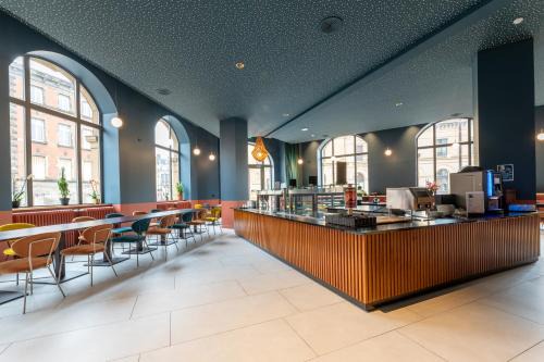 Nouvelle Ville Hostel | La Brasserie Hostel