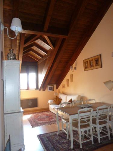 Broto Apartment | La buhardilla de Mayte
