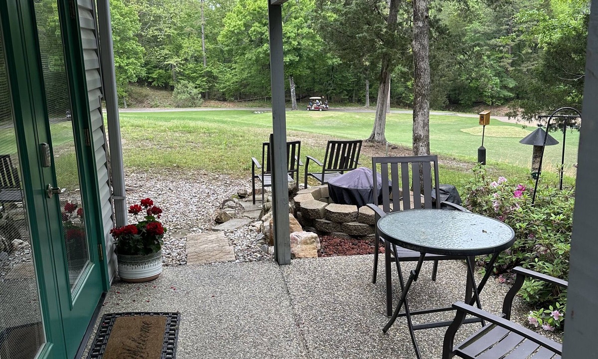 Hot Springs Village Apartment | La Cabaña, a Quiet, Modern King Studio Retreat in Hot Springs Village, Arkansas