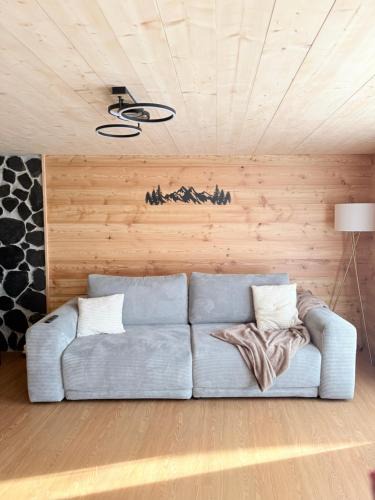 Chandolin Ski Chalet | La Cabane aux Noisettes