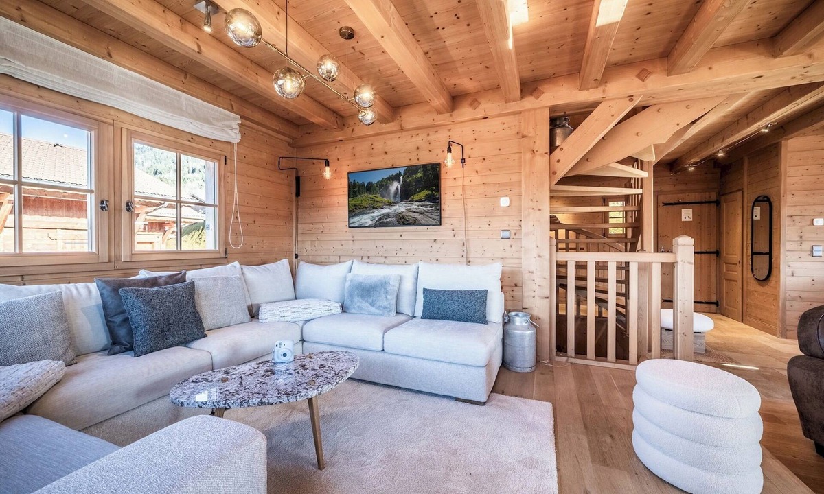 Araches-la-Frasse Ski Chalet | La Cabane - Cozy Chalet in Les Carroz d'Arâches
