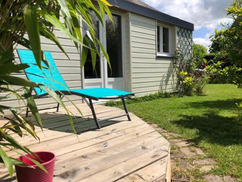 Saint-Ouen-du-Tilleul House | La Cabane de l'église