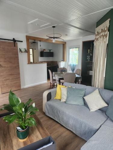 Froidfond House | La cabane de megue