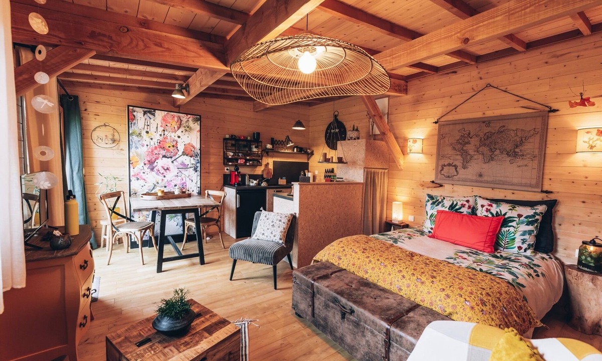 Laval Cabin | LA CABANE DU BON CHEMIN, SPA