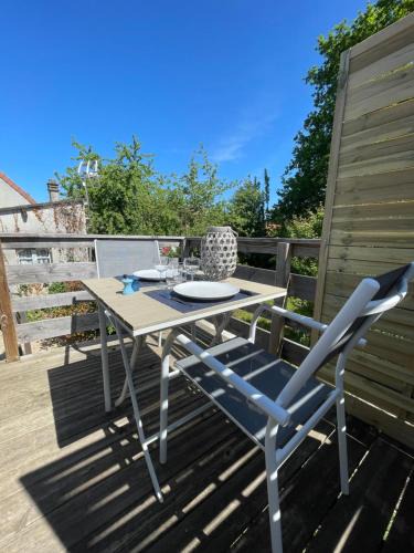 Eguzon-Chantome Apartment | La cabane du pêcheur