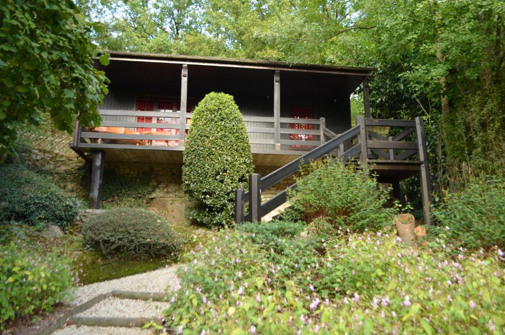 Saint-Laurent-sur-Sevre House | La Cabane du Commandeur
