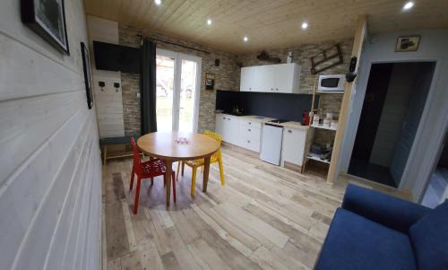 Sirod Apartment | la cabane