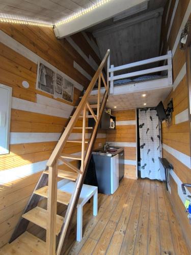 Beaumont-sur-Oise Apartment | La cabane Insolite