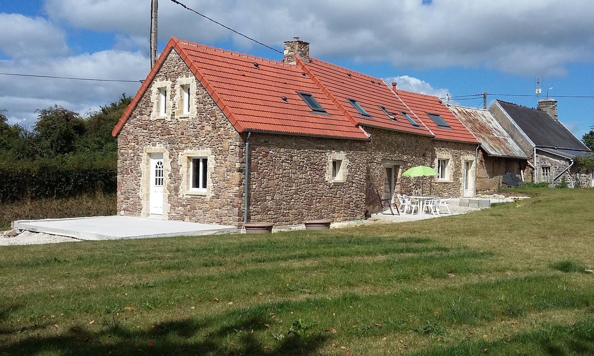 Crasville House | La Cahutte de la Maison Malherbe