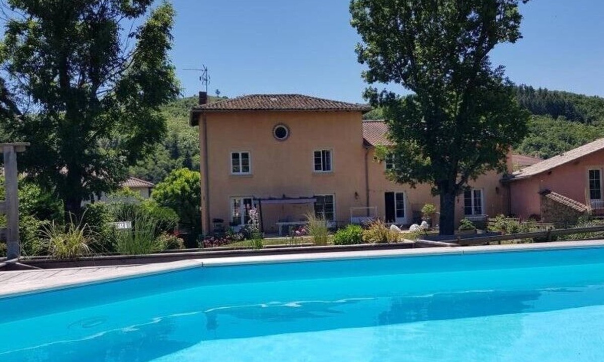 Le Perreon House | La Calade - LE PERREON