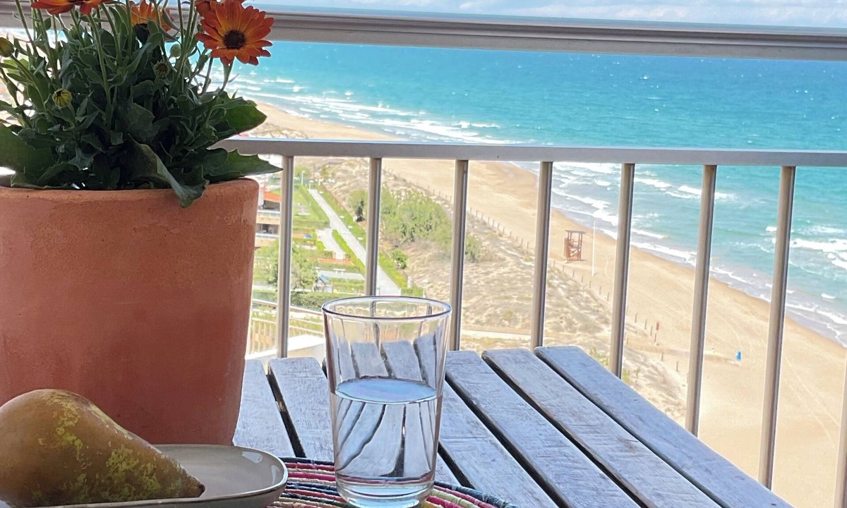 Faro de Cullera Apartment | La Calita Del Versallesn
