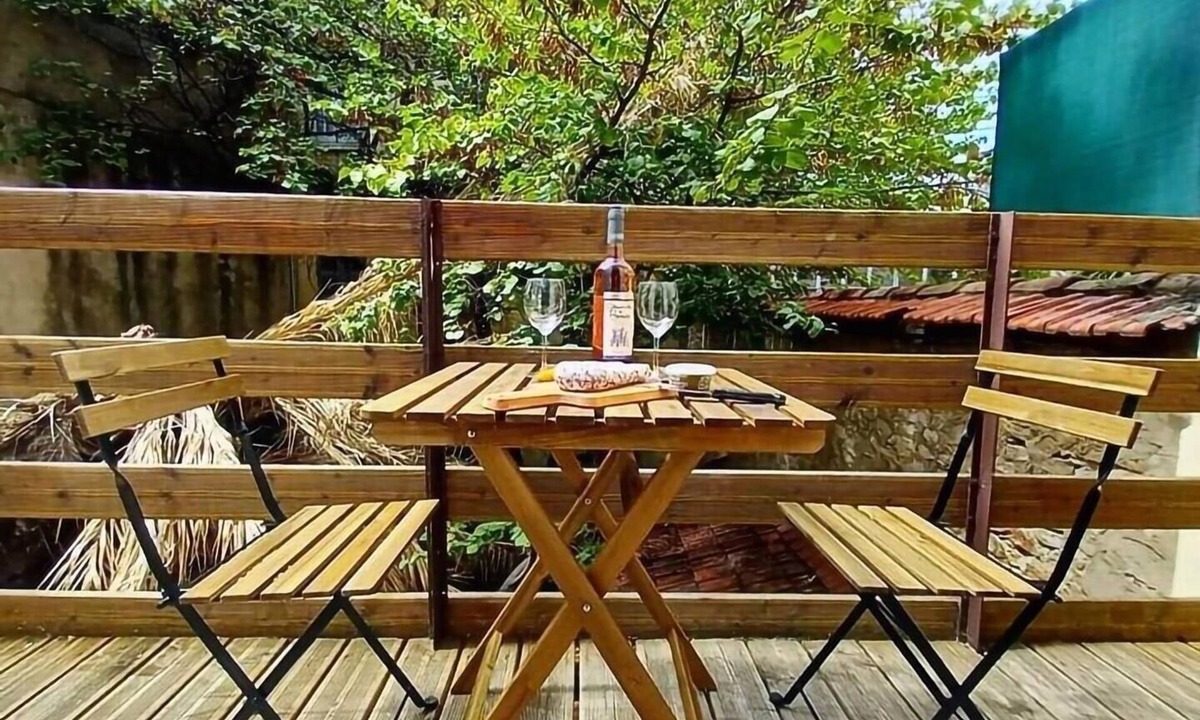 Hyeres City Centre Apartment | La Calme Terrasse