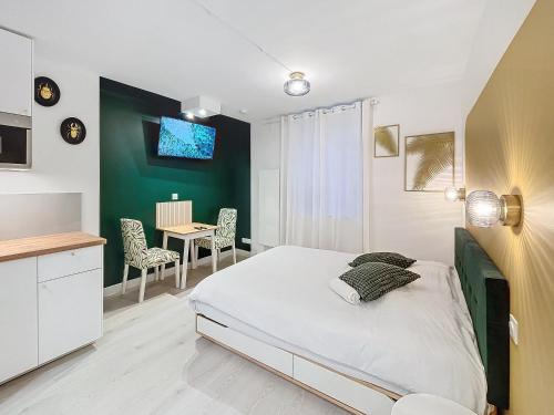 Metz Apartment | La Canopée - studio - Netflix