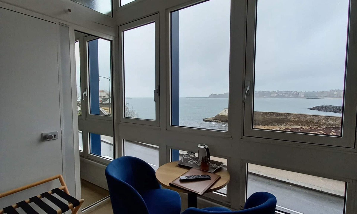 Ciboure Hotel | La Caravelle