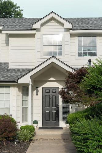 South Tulsa House | La Casa Blanca
