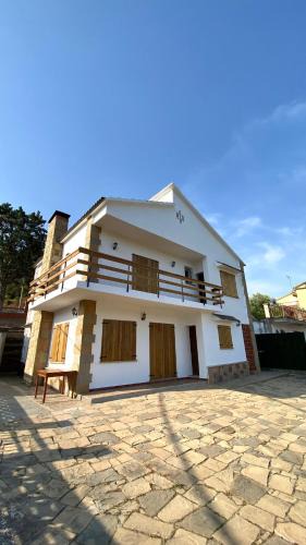 Castellbell I El Vilar Ski Chalet | La Casa de la Vall