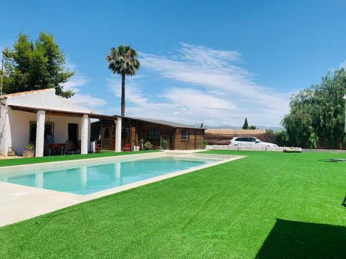 Orihuela House | La Casa de Madera de VillaFátima