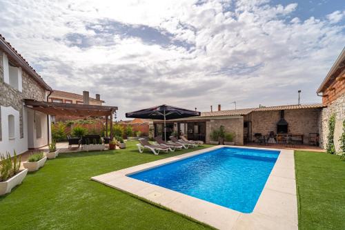 La Parrilla House | La Casa de Mi Madre casa rural con piscina