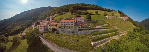 Muggio Hotel | "La Casa dei Gelsi" - Panorama Lodge MONTE GENEROSO
