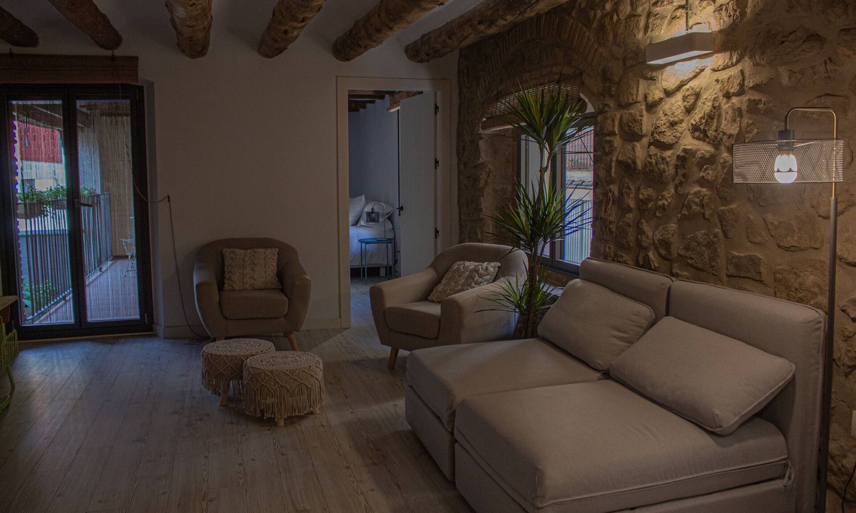 Balaguer Apartment | La Casa Del Miracle. 2 bedroom apartment.