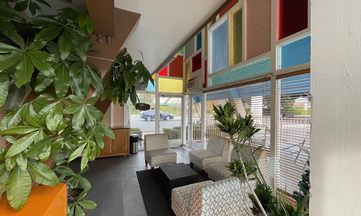 Lamanda Park Hotel | La Casa Inn