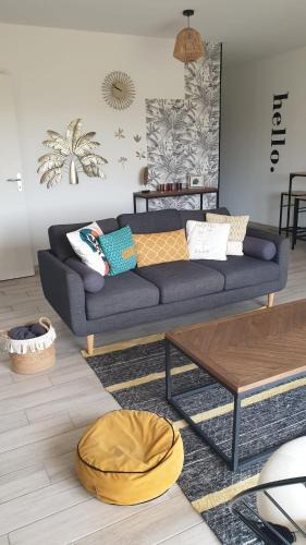 Chasseneuil-du-Poitou House | La Casita