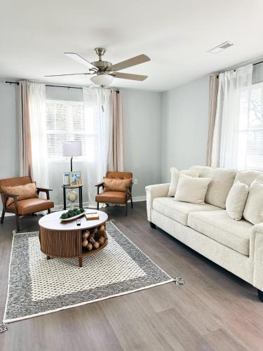 Johnston County House | La Casita