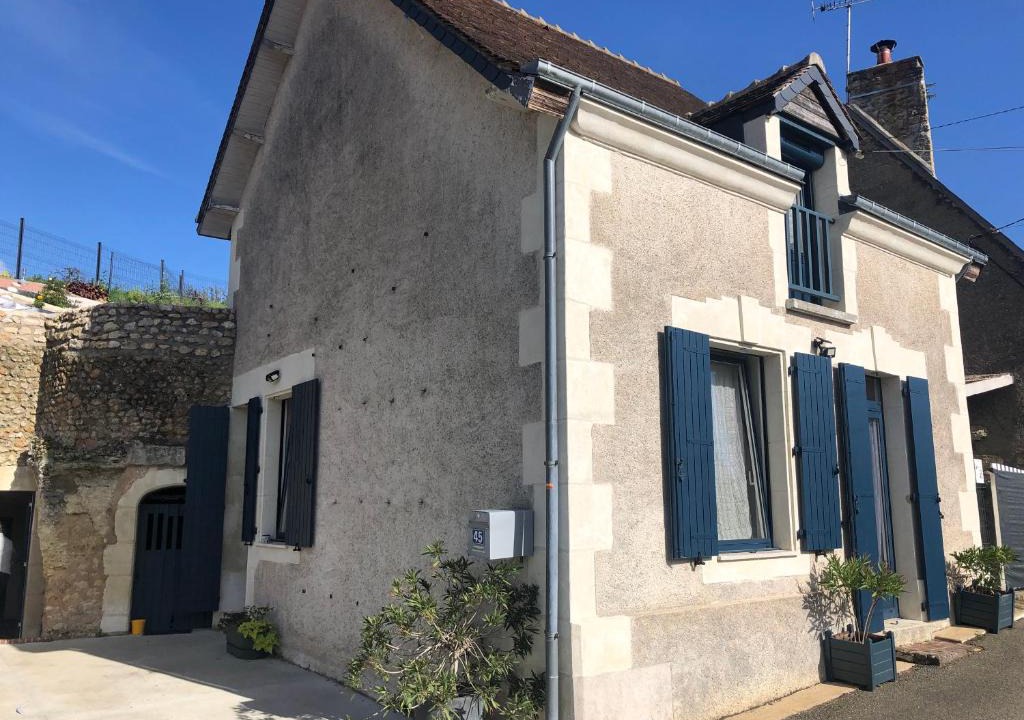 Lunay House | La cav ô lauriers