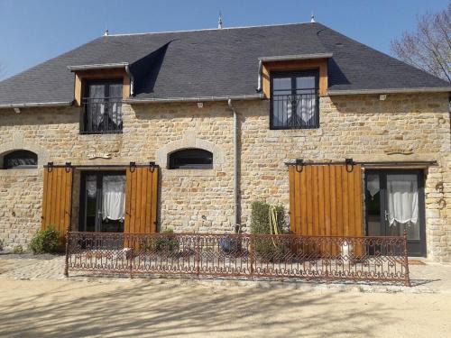 Pontorson Villa | La Cave "La Villa Saint Martin"