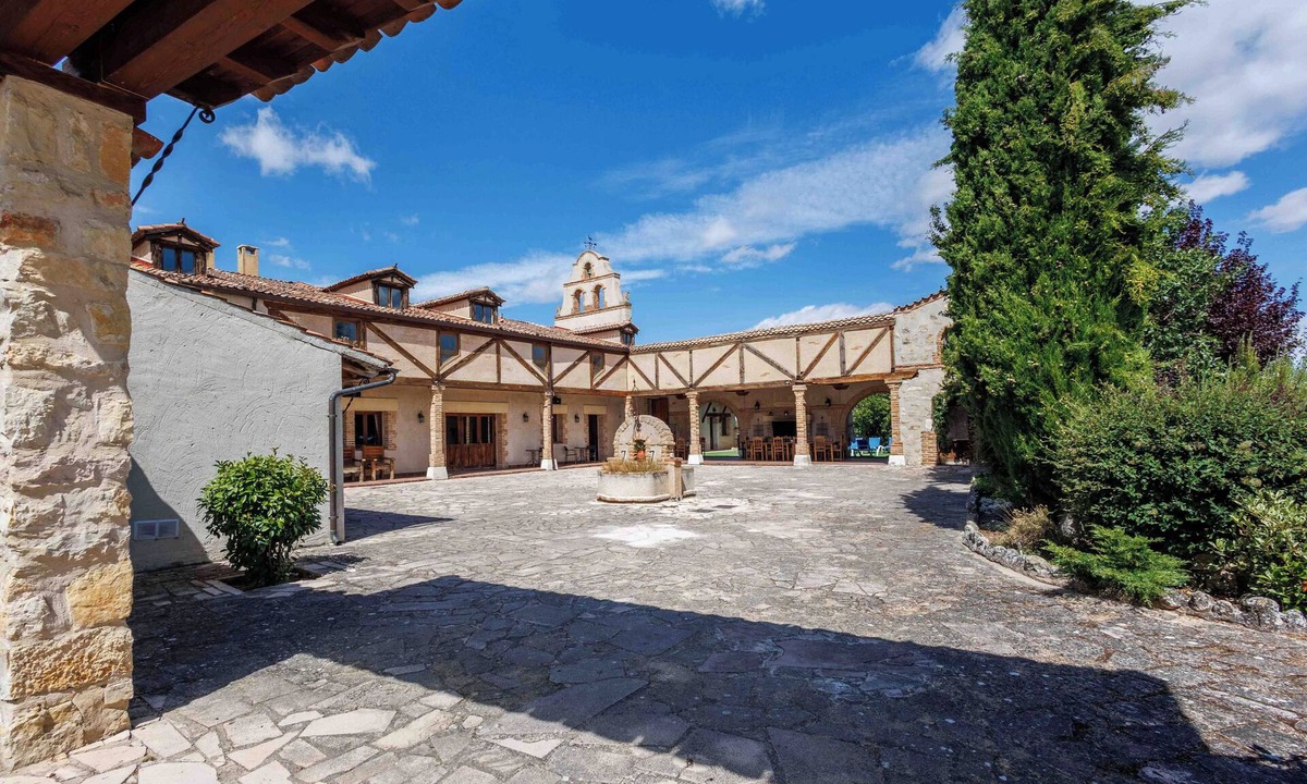 Sebulcor Cottage | La Cerca Entre Hoces - 10-20pax-Large common spaces