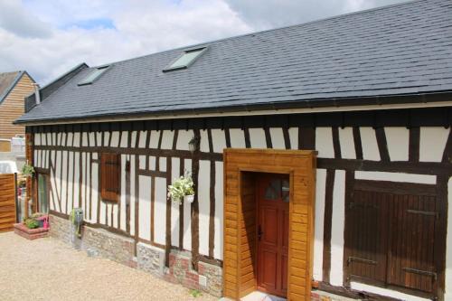 Saint-Pierre-de-Cormeilles House | La charme de la maison normande