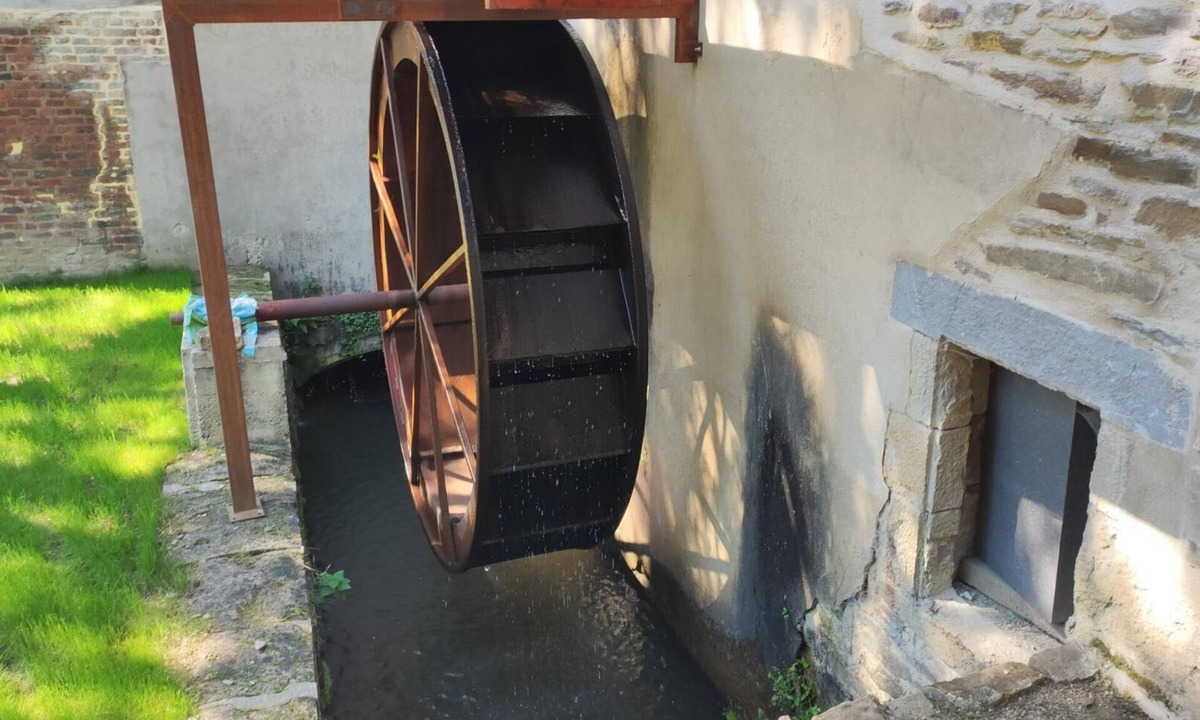 Neufmanil House | LA Chaira - Neufmanil