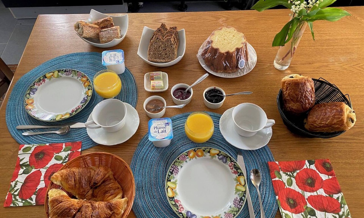 Ponts-et-Marais Bed & Breakfast | La Chambre Claire