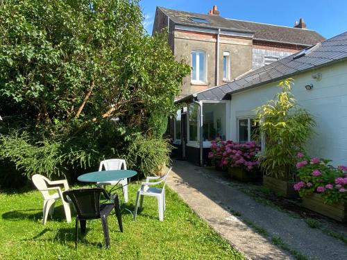 Ponts-et-Marais Bed & Breakfast | La Chambre Claire
