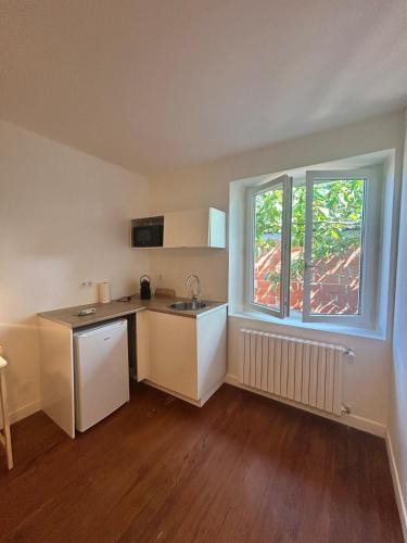Bouloc Apartment | La chambre de Bouloc confortable et calme