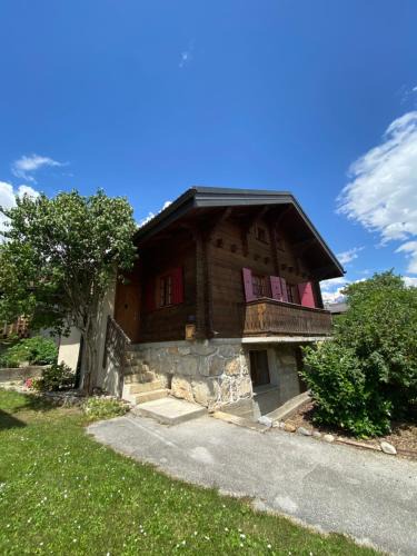 Granges Bed & Breakfast | La Chambre Du Bisse