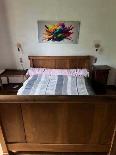 Hopitaux-Facultes House | La chambre en bois de chez Antoine