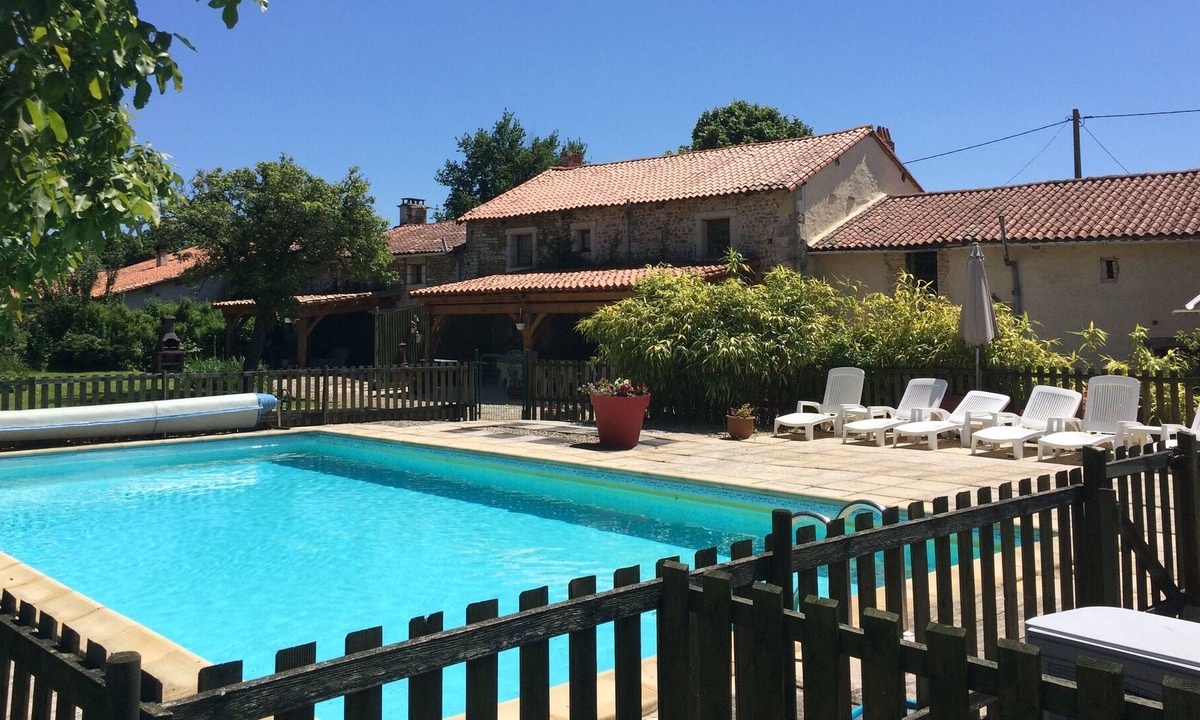 La Chapelle-Pouilloux House | La Chapelle Farmhouse