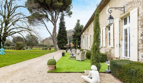 Caucalieres House | La Chapelle aux Acacias