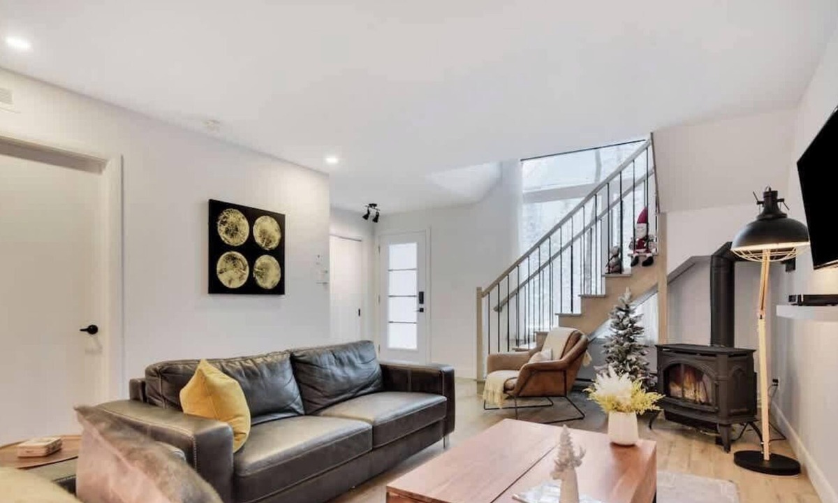 Pont-Rouge Ski Chalet | La Charmante - Cozy et familial