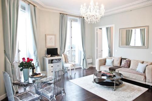 Arts-et-Metiers Apartment | La Charme Du Marais
