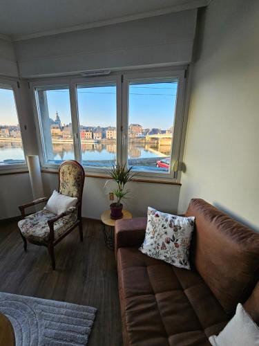 Givet Apartment | La CharMeuse