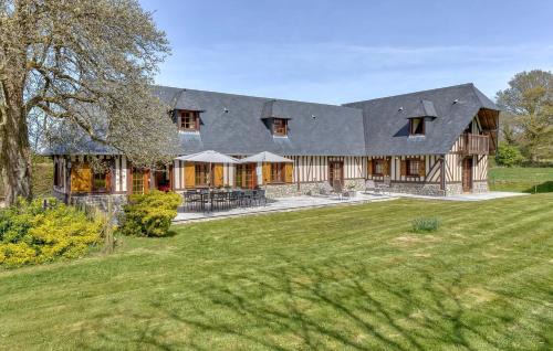 Saint-Etienne-l'Allier House | La Charmille