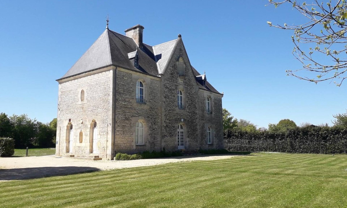 Saint-Gaudent House | La Charmille - Saint-gaudent