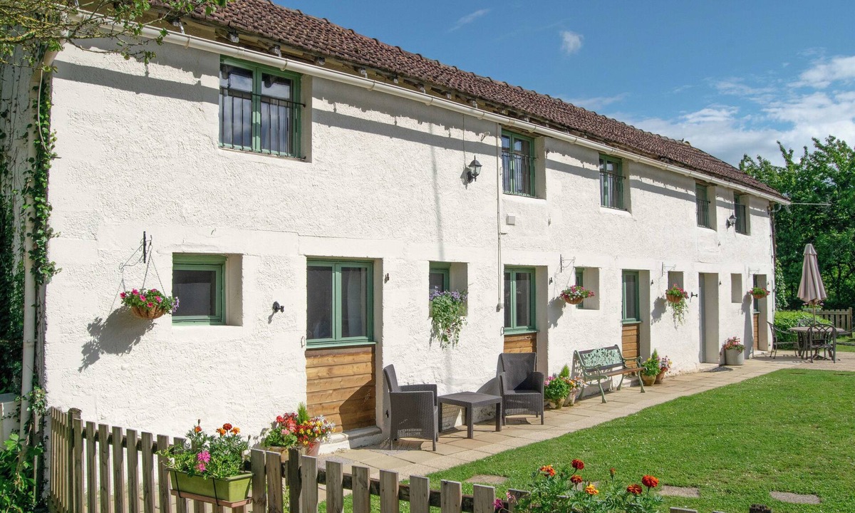 Chaunay House | La Charronnière: Les Écuries