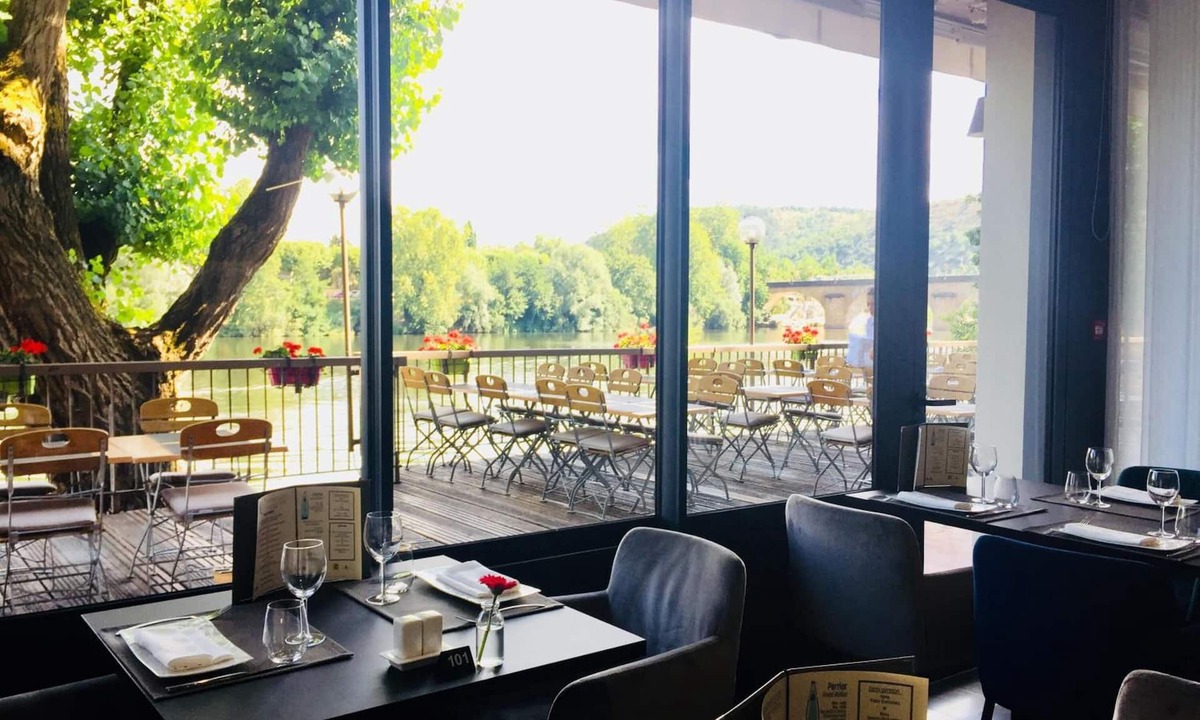 Cahors Hotel | La Chartreuse Logis Hotel Restaurant