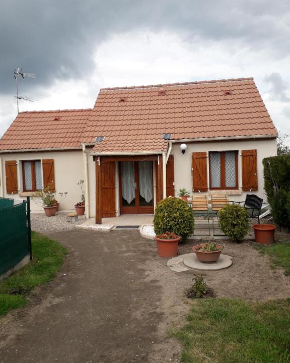 Charenton-du-Cher Apartment | la chaume